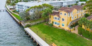 1060 Lake Shore Drive Gallery 1