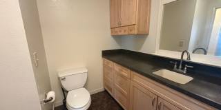 Charming Downtown Sonoma Condo – 2bd/1ba – Water & Garbage Paid! Gallery 17