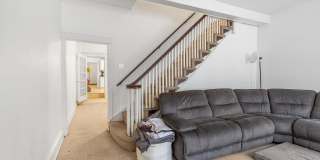 218 GRAPE Street Gallery 2