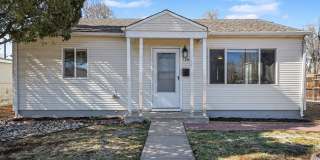 *2 Bedroom Detached Garage, Large Lot Updated and Clean** Gallery 1