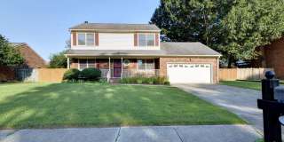 Spacious single family home in Westview Lakes. Gallery 1