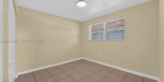1101 W Prospect Rd Gallery 13