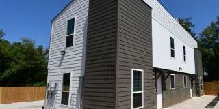 Newly Constructed (2024)- 2 Bedroom, 2.5 Bathroom Duplex! Gallery 1