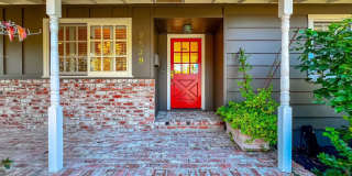 Beautifully Updated Three Bedroom Browns Valley Home Gallery 5