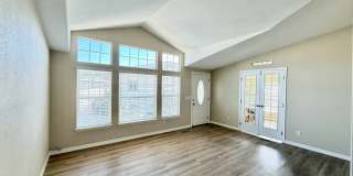 36 Maple Via Gallery 16