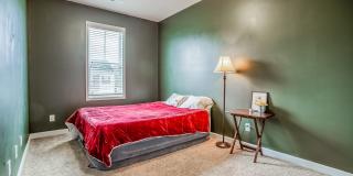 3-Bedroom Townhome with Garage in Holly Ridge Gallery 26