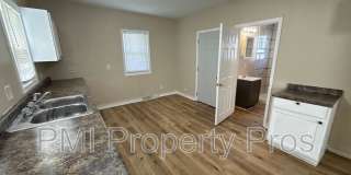 2945 N 23rd St Gallery 13