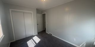 Spacious 3-Bedroom, 1.5-Bathroom Home near Highland Park Gallery 28