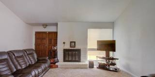 Cozy 3BD/2BA Home in Bakersfield's 93306 — Fully Equipped, Fireplace, Solar & All Pets Welcome! Gallery 3