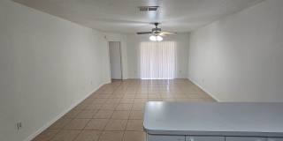 * COMING SOON *   NICE!  3 BED / 2 BATH / 1 CAR GARAGE (1/2 DUPLEX) LEESBURG Gallery 5