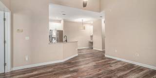 Updated 2 Bed 2 Bath Condo with One Car Garage in Littleton! Gallery 4