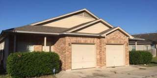 Cute duplex in Leander Gallery 1