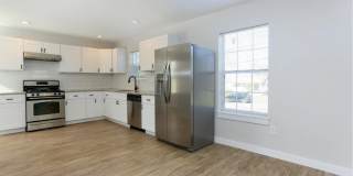 Renovated 3-Bedroom Home in Edison Gallery 6