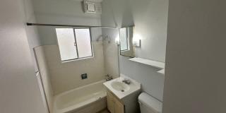1229 Division Gallery 7