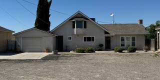 ***Now Available!! Wonderful Home In The Country With Pool*** Gallery 1