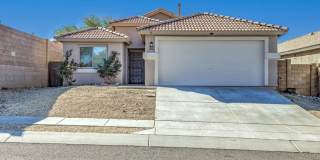 3 Bedroom 2 Bathroom with Den! Gallery 1