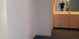 Home For Rent - Great Location on the Westside w/ Refrigerated Air! Gallery 29