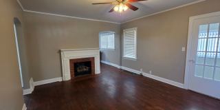 Adorable 3 Bedroom Bungalow Across from Mercy Hospital $1395!!! Gallery 14