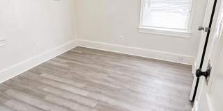 21 Atkins Avenue Gallery 12