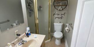 Huge 4 bed unit in Quincy Gallery 9