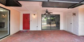 15217 W POND WOODS Drive Gallery 46