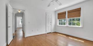Beautifully maintained and move-in ready 4BR home with a basement Gallery 28