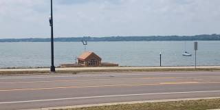 208 Lake Boulevard S Gallery 1