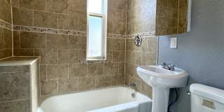 1124 S Sacramento Blvd Gallery 13
