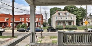 Large 4 Bedroom North Campus Townhouse - 1st house from High Street Gallery 23