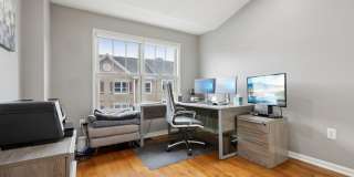 273 ROSLYN CT Gallery 31