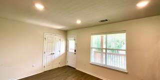AVAILABLE NOW!!! Lake Life Meets Modern Comfort in Kingsland! Gallery 18