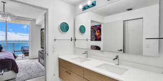600 Northeast 27th Street Gallery 7