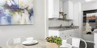 Axiom Tustin Gallery 24