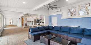 305 N Reed Street Gallery 25
