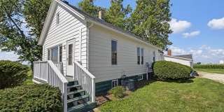 3 Bedroom, 1 Bathroom Rural Home for Rent – Farmer City, IL Gallery 1