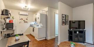 306-B Main Street Gallery 1