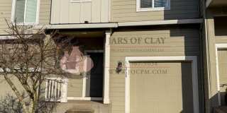 Spacious South Salem Townhouse with Primary Suite, 1-Car Garage  Private Deck! Gallery 1