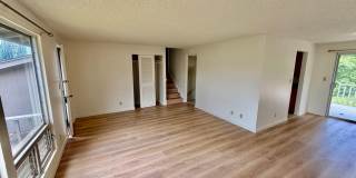 4 BR/2.5 BA/4 PK/Available May 1 Gallery 4