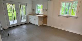 Beautiful 4 bedroom, 2 Bath Home close to Hilo Town Gallery 15