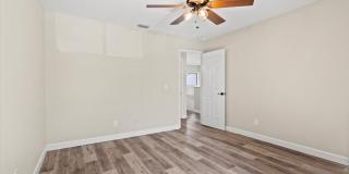 1626 SW Crossing Circle Gallery 17