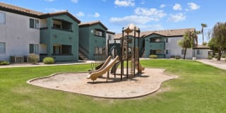 La Mirada Gallery 13