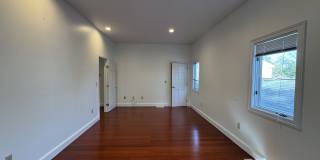 108 Comstock Hill Avenue Gallery 10