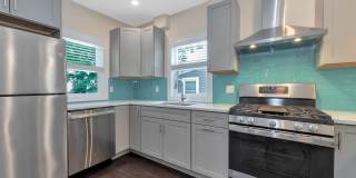 161 4th St Gallery 9