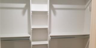 533 Vee Street Gallery 11