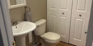 2 Bedroom Condo with One Car Garage Gallery 28