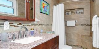 363 HARBOR DR Gallery 32