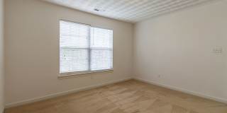 Beautifully maintained 4 bedroom, 2.5 bathroom home for rent in South Chesapeake! Gallery 37