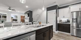 127 East 8th Avenue Gallery 3