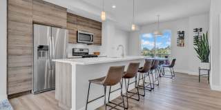 Stunning 3-bedroom, 4-bathroom townhouse! Gallery 4