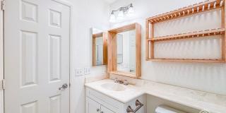 SD: Bright 2BD/2BA Condo in Golden Hill with In-Unit Laundry & Tandem Parking Gallery 13